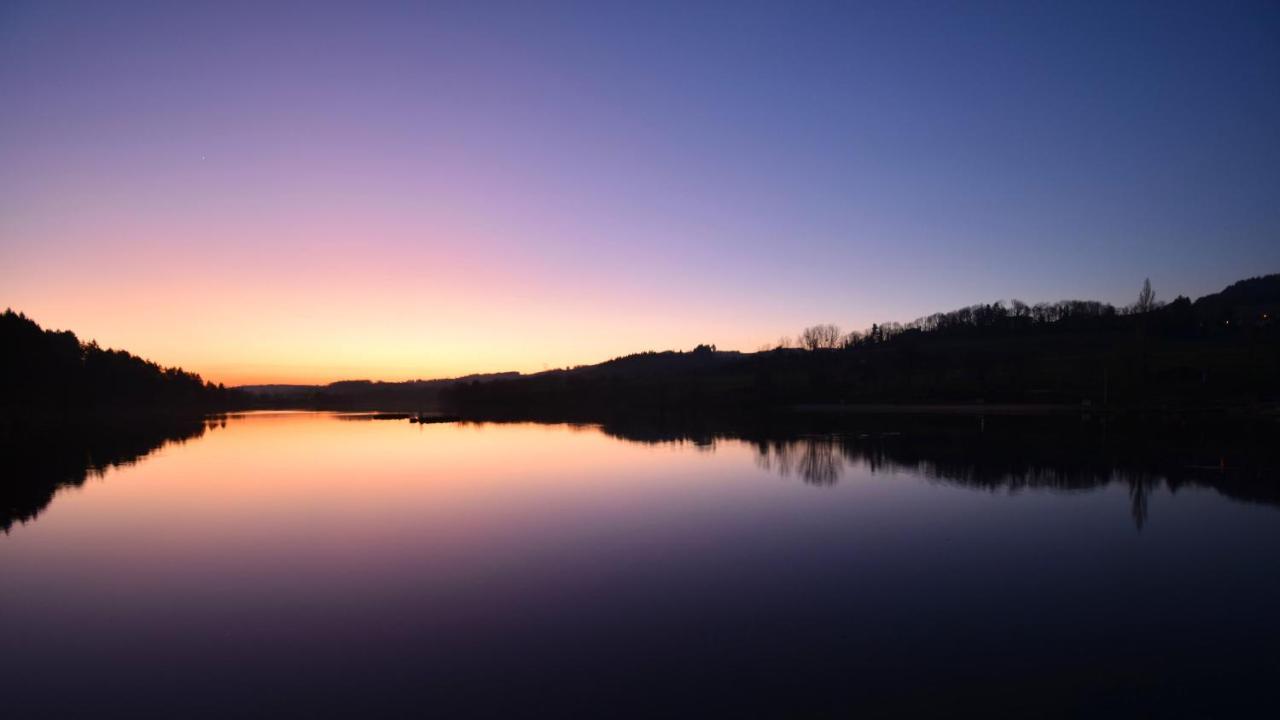 Camping Le Lac Des Sapins Cublize Exterior foto