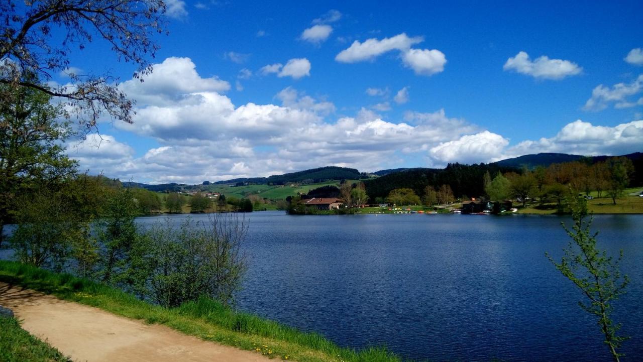 Camping Le Lac Des Sapins Cublize Exterior foto